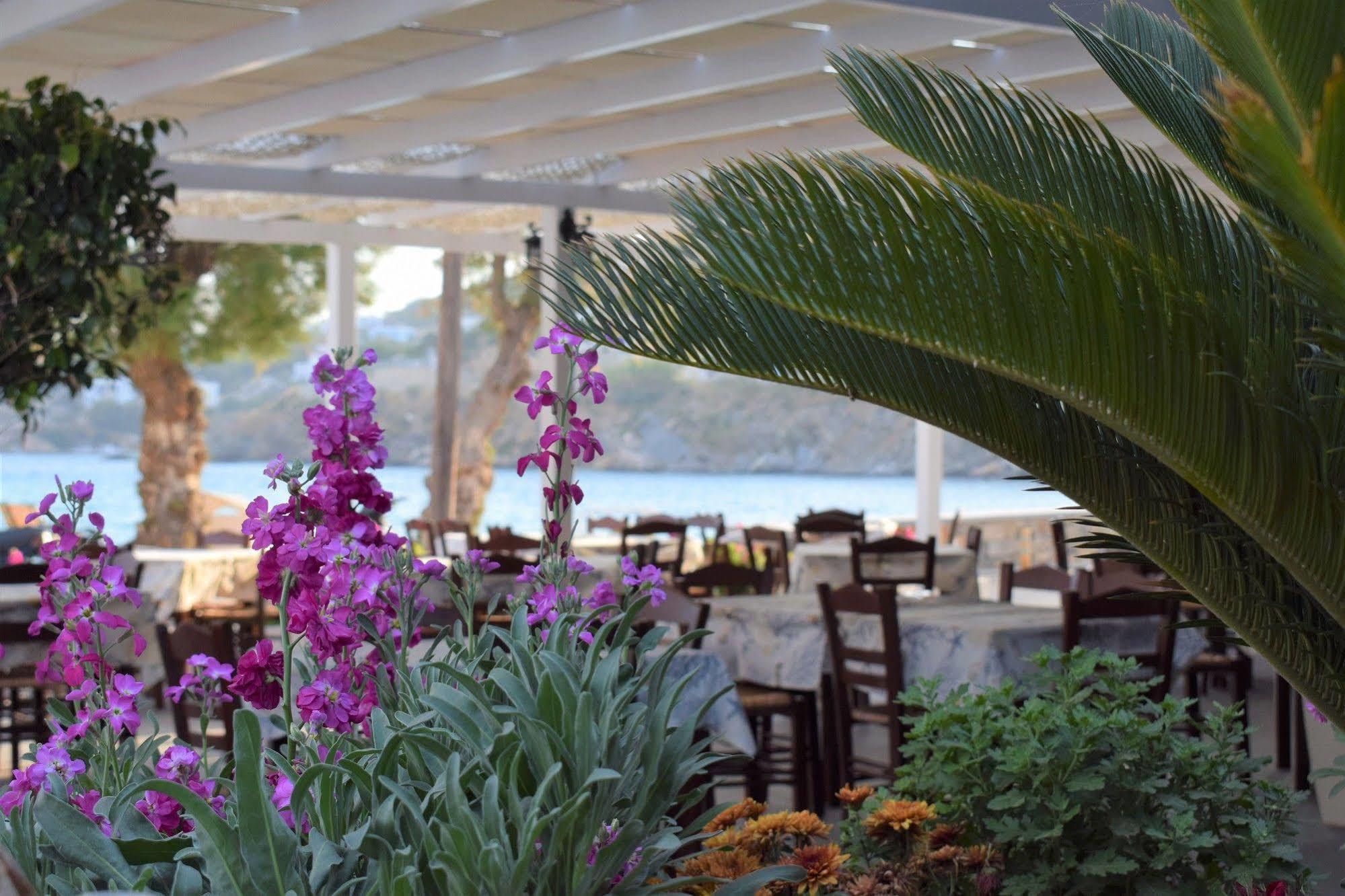 Vari Beach Hotel Extérieur photo